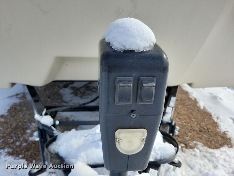 image for item NB9880 2017 Keystone Cougar camper