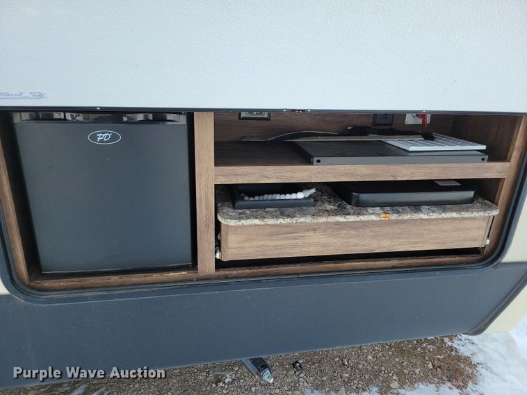 image for item NB9880 2017 Keystone Cougar camper