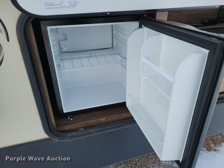 image for item NB9880 2017 Keystone Cougar camper