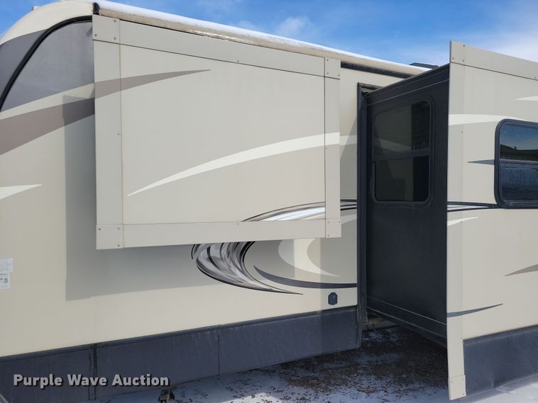 image for item NB9880 2017 Keystone Cougar camper