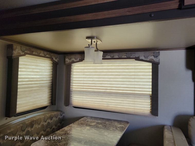 image for item NB9880 2017 Keystone Cougar camper