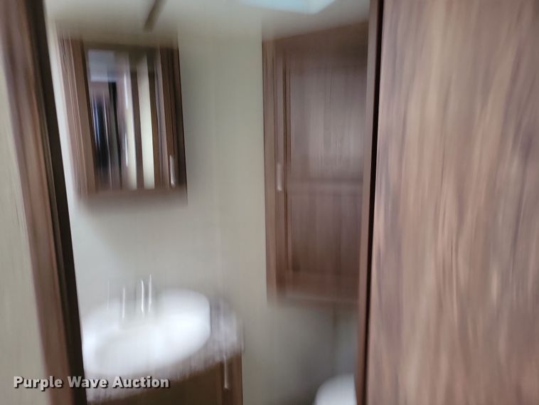 image for item NB9880 2017 Keystone Cougar camper