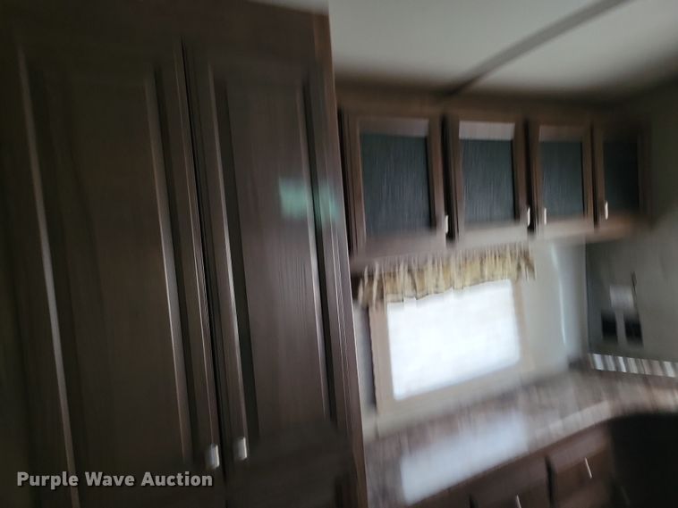 image for item NB9880 2017 Keystone Cougar camper