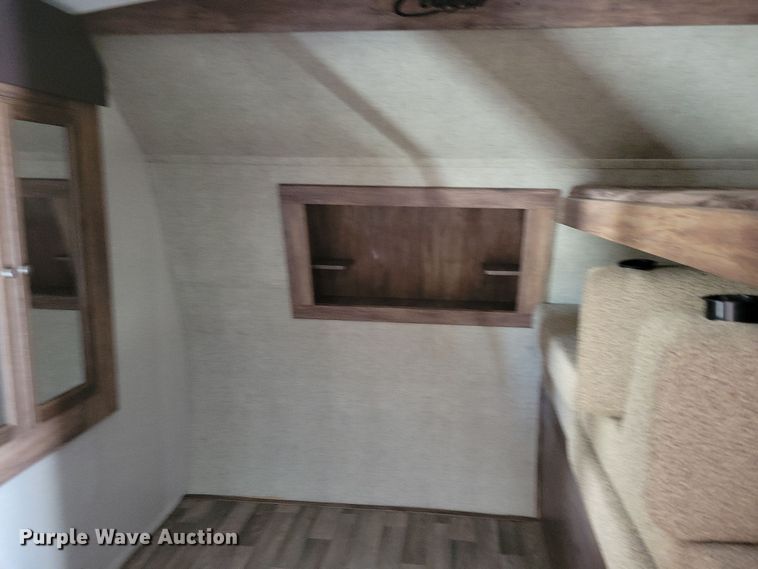 image for item NB9880 2017 Keystone Cougar camper