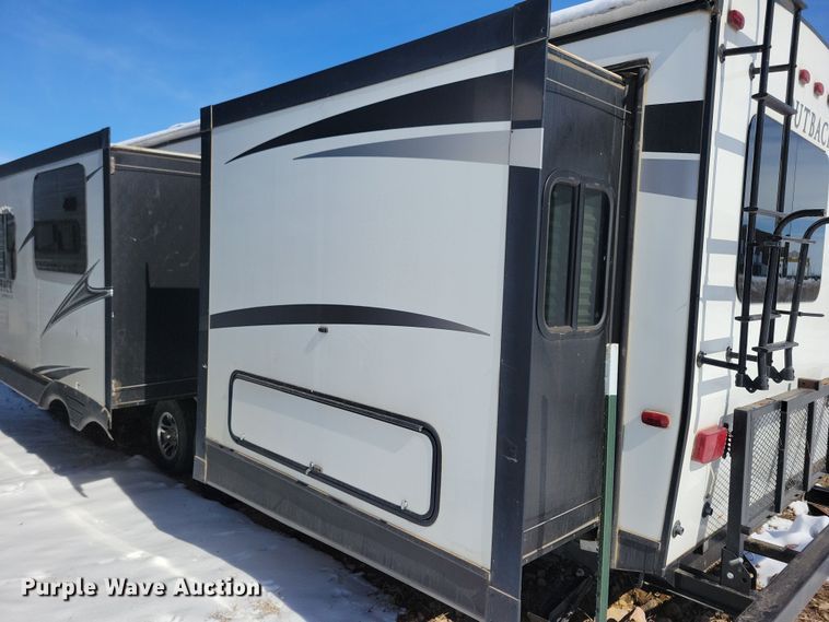 image for item NB9883 2017 Keystone Outback camper