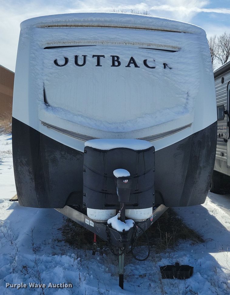 image for item NB9883 2017 Keystone Outback camper