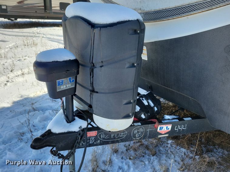 image for item NB9883 2017 Keystone Outback camper