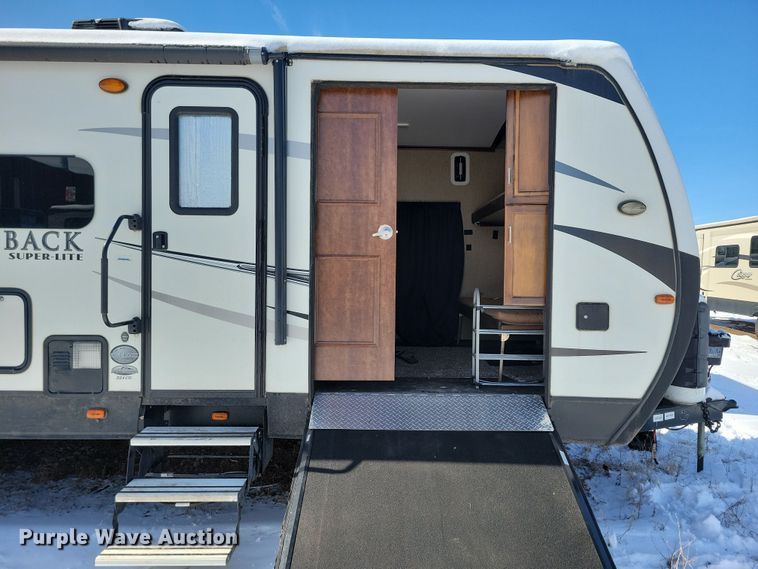 image for item NB9883 2017 Keystone Outback camper