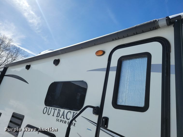 image for item NB9883 2017 Keystone Outback camper