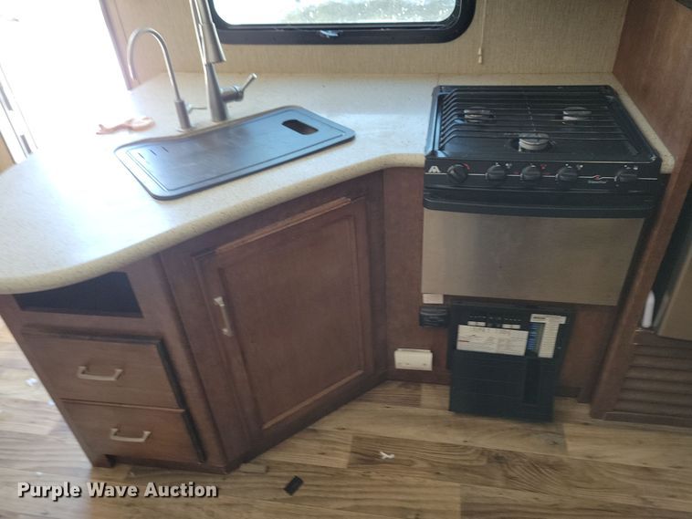 image for item NB9883 2017 Keystone Outback camper