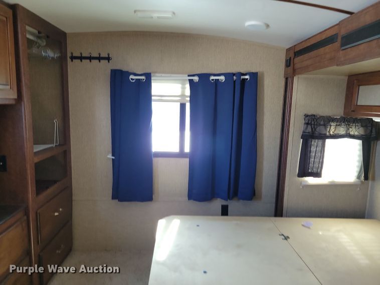 image for item NB9883 2017 Keystone Outback camper