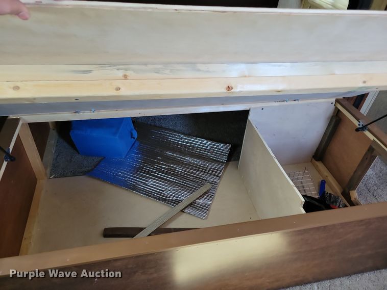 image for item NB9883 2017 Keystone Outback camper