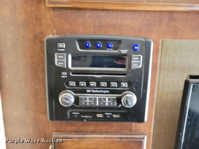 image for item NB9883 2017 Keystone Outback camper