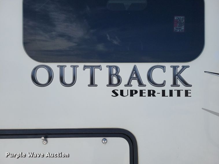 image for item NB9883 2017 Keystone Outback camper