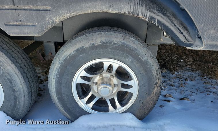 image for item NB9883 2017 Keystone Outback camper