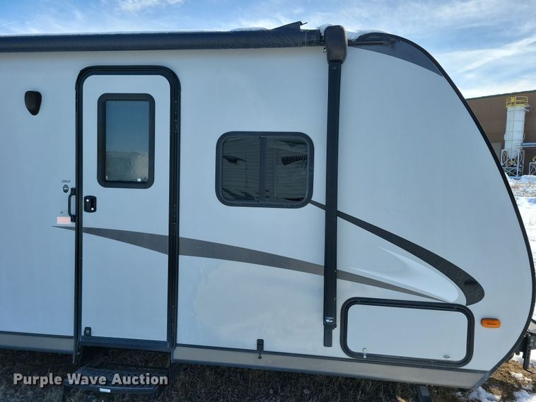 image for item NB9885 2017 Forest River Coachman Apex camper