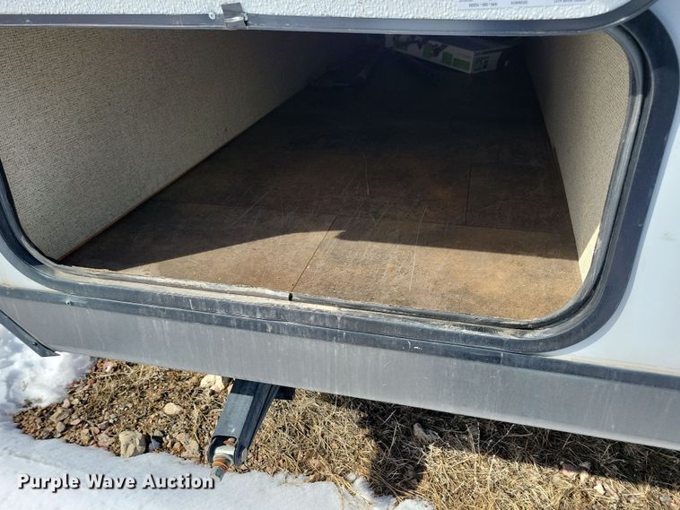 image for item NB9885 2017 Forest River Coachman Apex camper