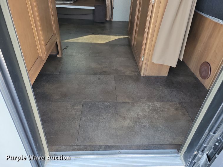 image for item NB9885 2017 Forest River Coachman Apex camper