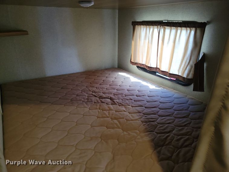 image for item NB9885 2017 Forest River Coachman Apex camper