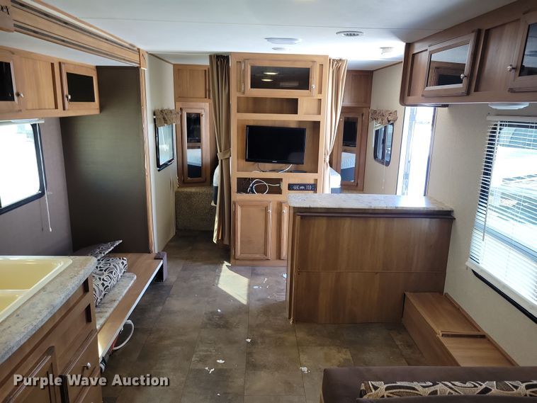 image for item NB9885 2017 Forest River Coachman Apex camper