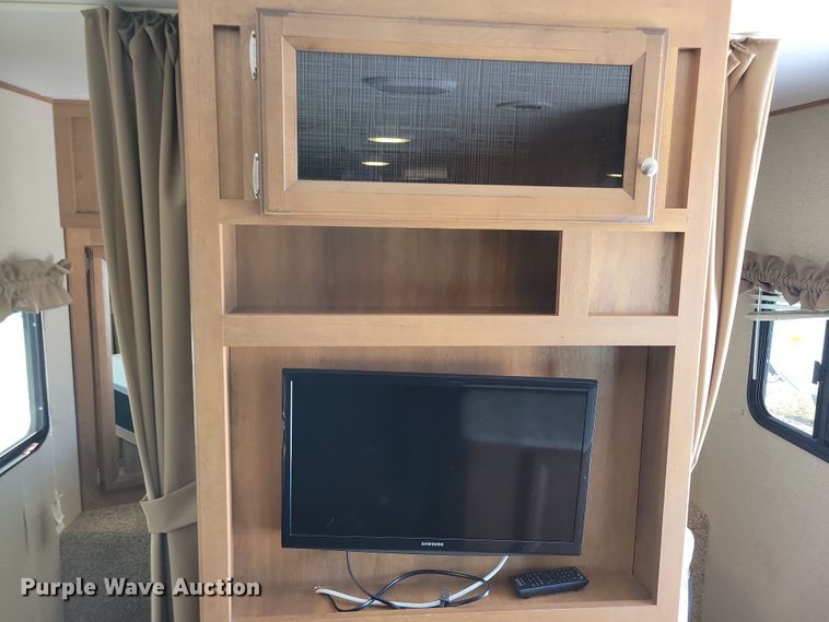 image for item NB9885 2017 Forest River Coachman Apex camper