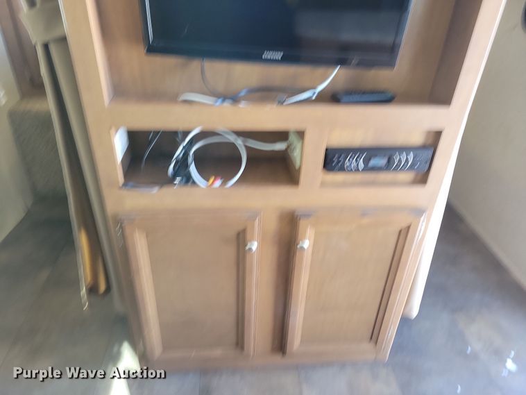 image for item NB9885 2017 Forest River Coachman Apex camper