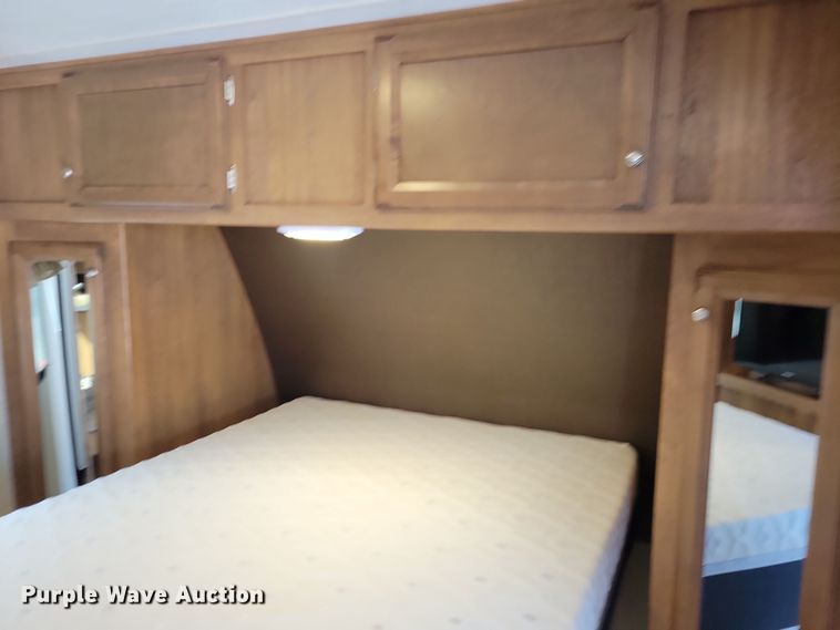 image for item NB9885 2017 Forest River Coachman Apex camper