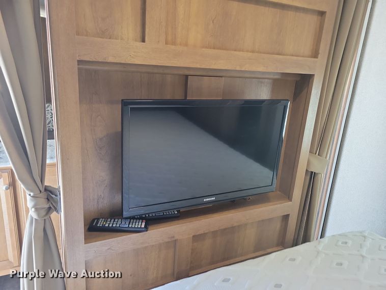 image for item NB9885 2017 Forest River Coachman Apex camper