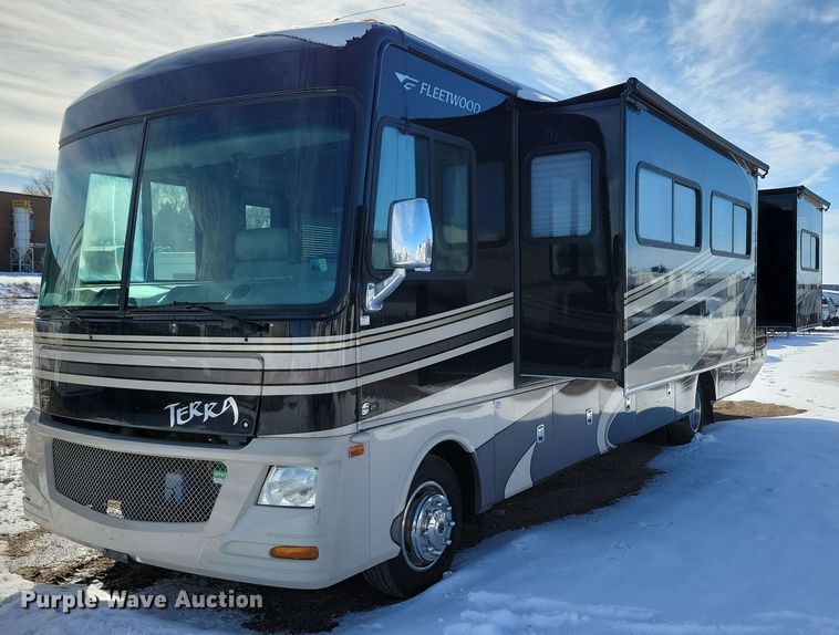 image for item NB9888 2010 Fleetwood Terra RV