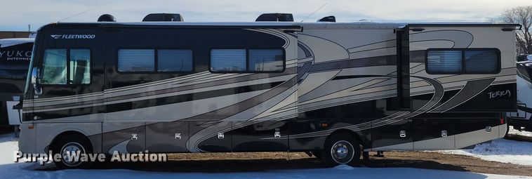image for item NB9888 2010 Fleetwood Terra RV