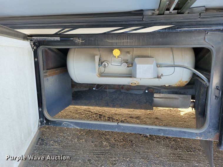 image for item NB9888 2010 Fleetwood Terra RV