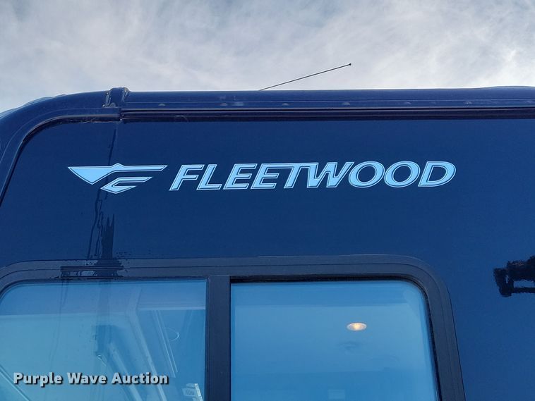 image for item NB9888 2010 Fleetwood Terra RV