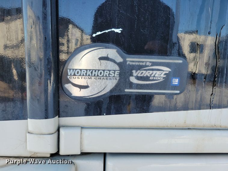 image for item NB9888 2010 Fleetwood Terra RV