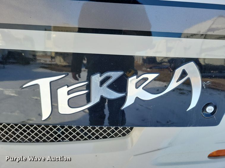 image for item NB9888 2010 Fleetwood Terra RV