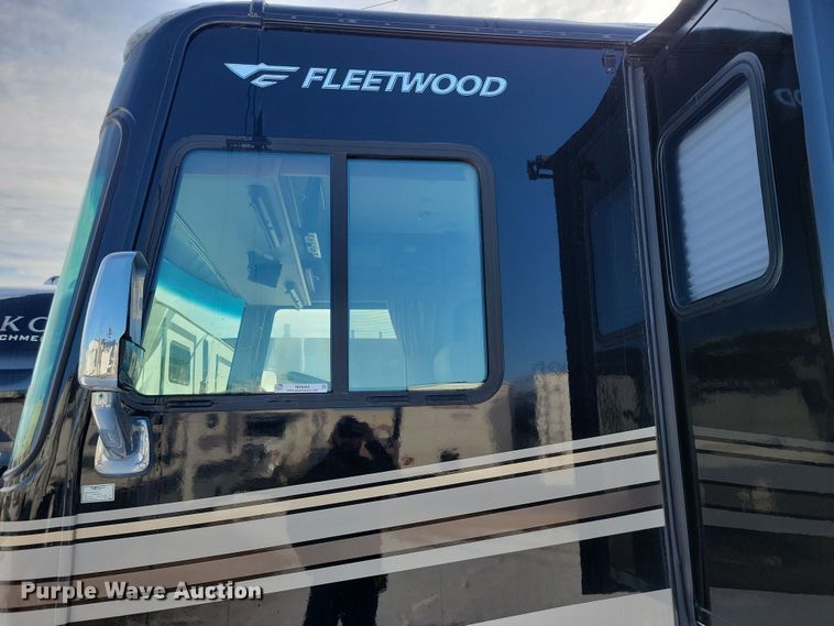 image for item NB9888 2010 Fleetwood Terra RV
