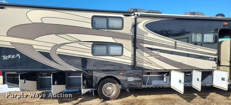 image for item NB9888 2010 Fleetwood Terra RV