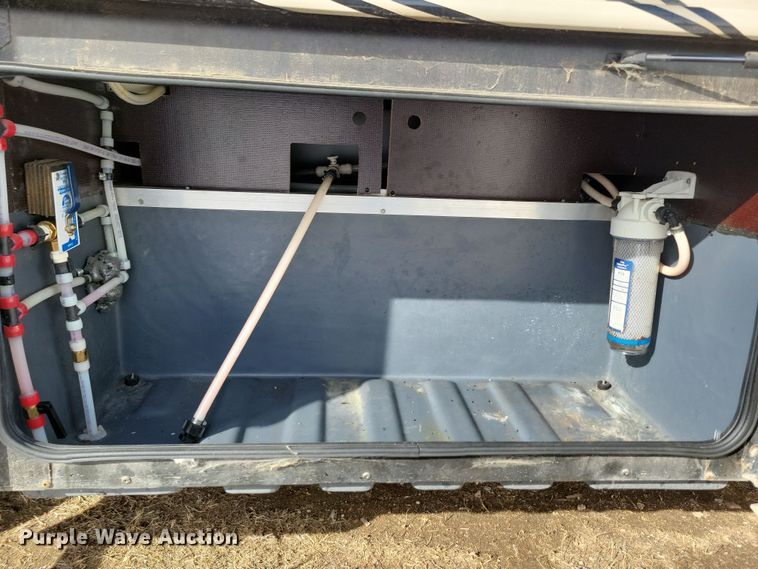 image for item NB9888 2010 Fleetwood Terra RV