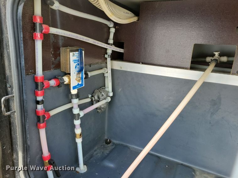 image for item NB9888 2010 Fleetwood Terra RV