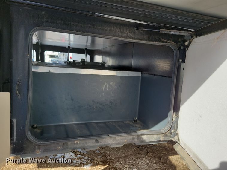 image for item NB9888 2010 Fleetwood Terra RV