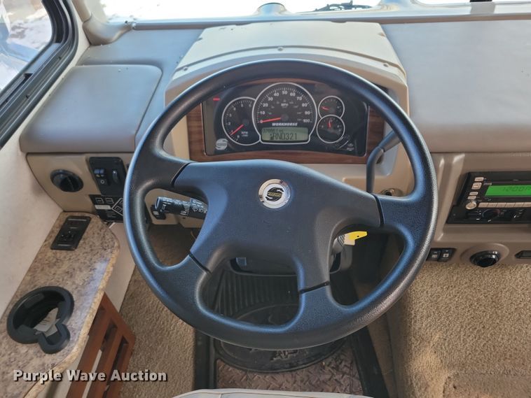 image for item NB9888 2010 Fleetwood Terra RV