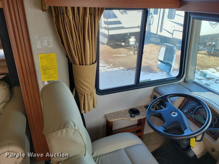 image for item NB9888 2010 Fleetwood Terra RV