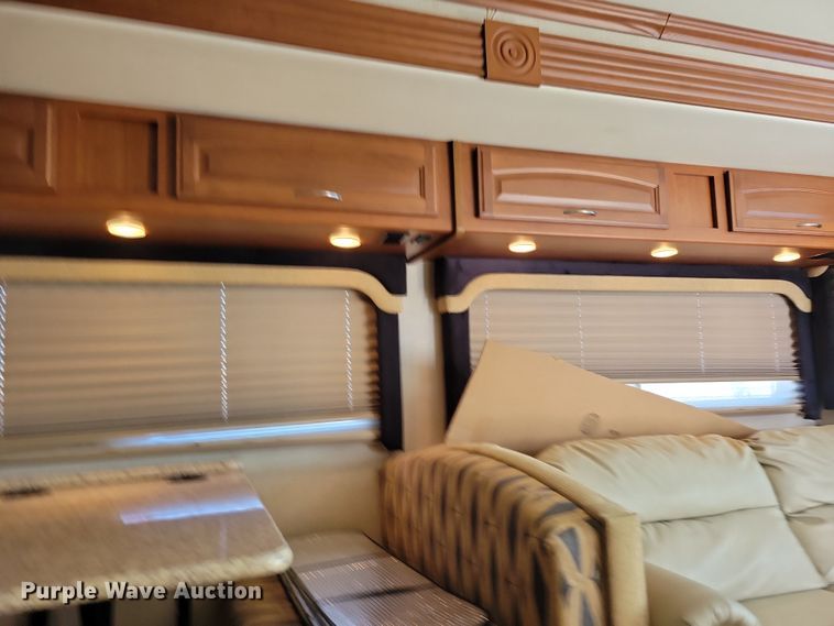 image for item NB9888 2010 Fleetwood Terra RV