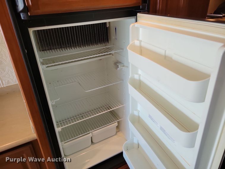 image for item NB9888 2010 Fleetwood Terra RV