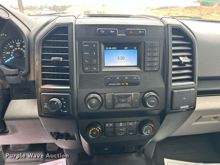 image for item NG9300 2019 Ford F150 SuperCrew pickup truck