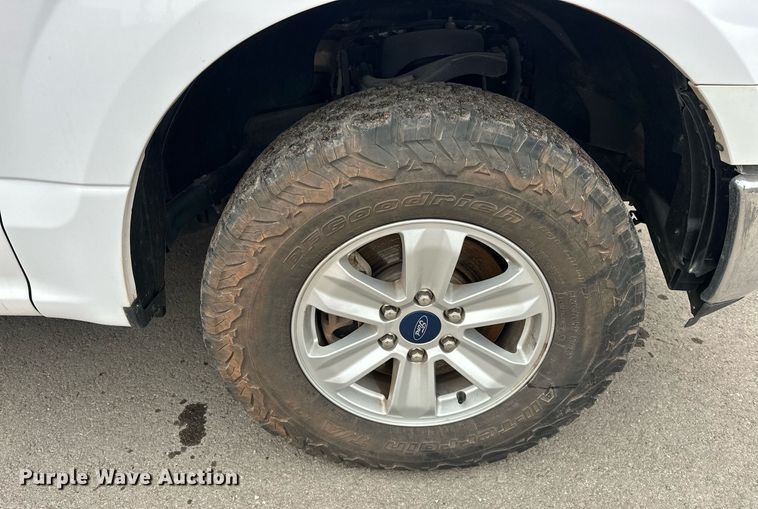 image for item NG9300 2019 Ford F150 SuperCrew pickup truck