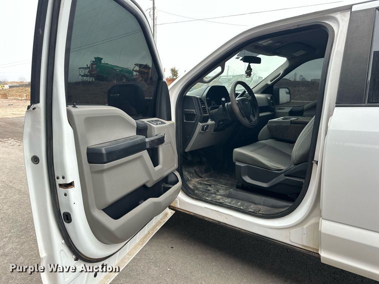 image for item NG9918 2017 Ford  F150 SuperCrew pickup truck