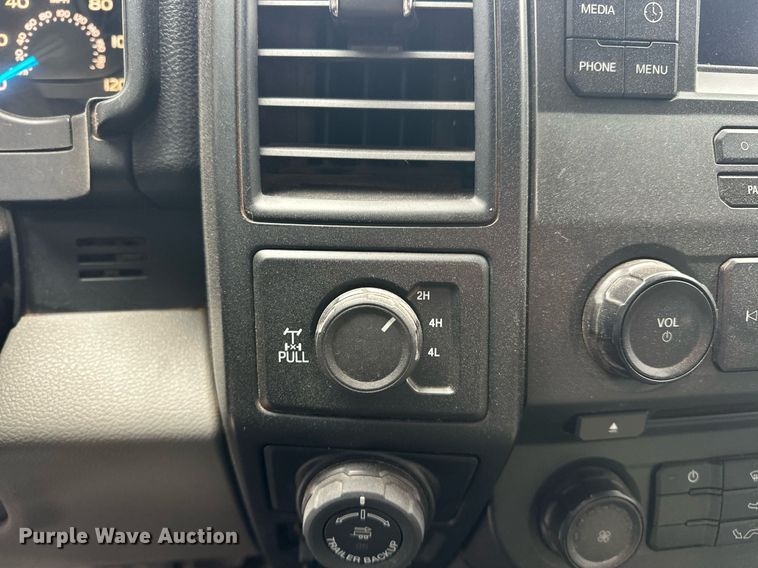 image for item NG9918 2017 Ford  F150 SuperCrew pickup truck