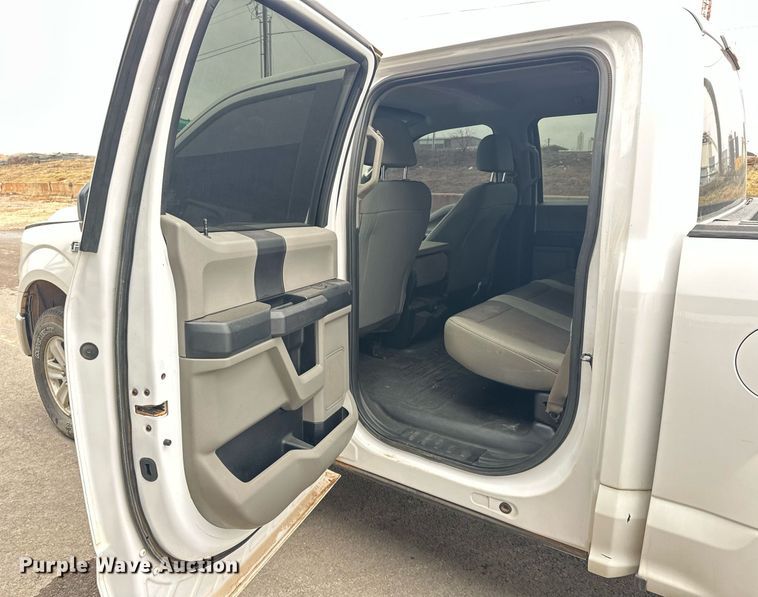 image for item NG9918 2017 Ford  F150 SuperCrew pickup truck