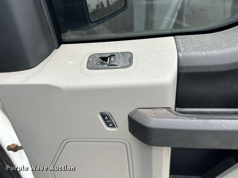 image for item NG9918 2017 Ford  F150 SuperCrew pickup truck