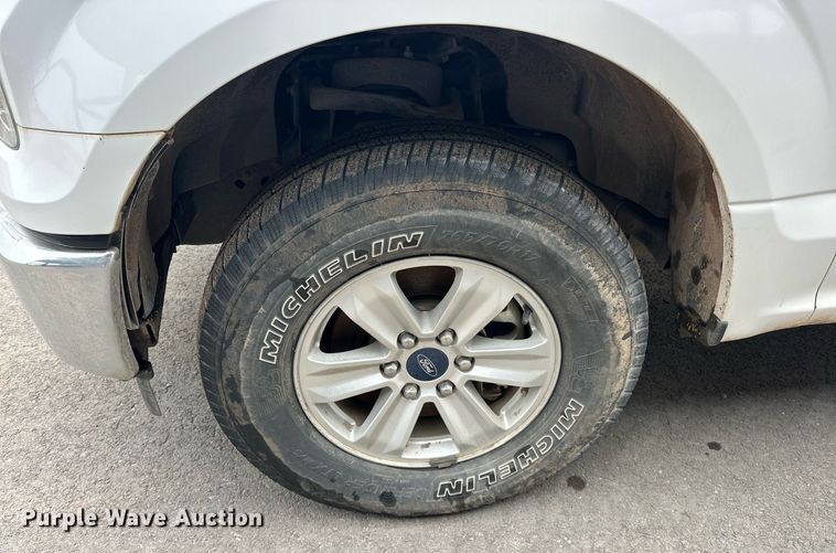 image for item NG9918 2017 Ford  F150 SuperCrew pickup truck